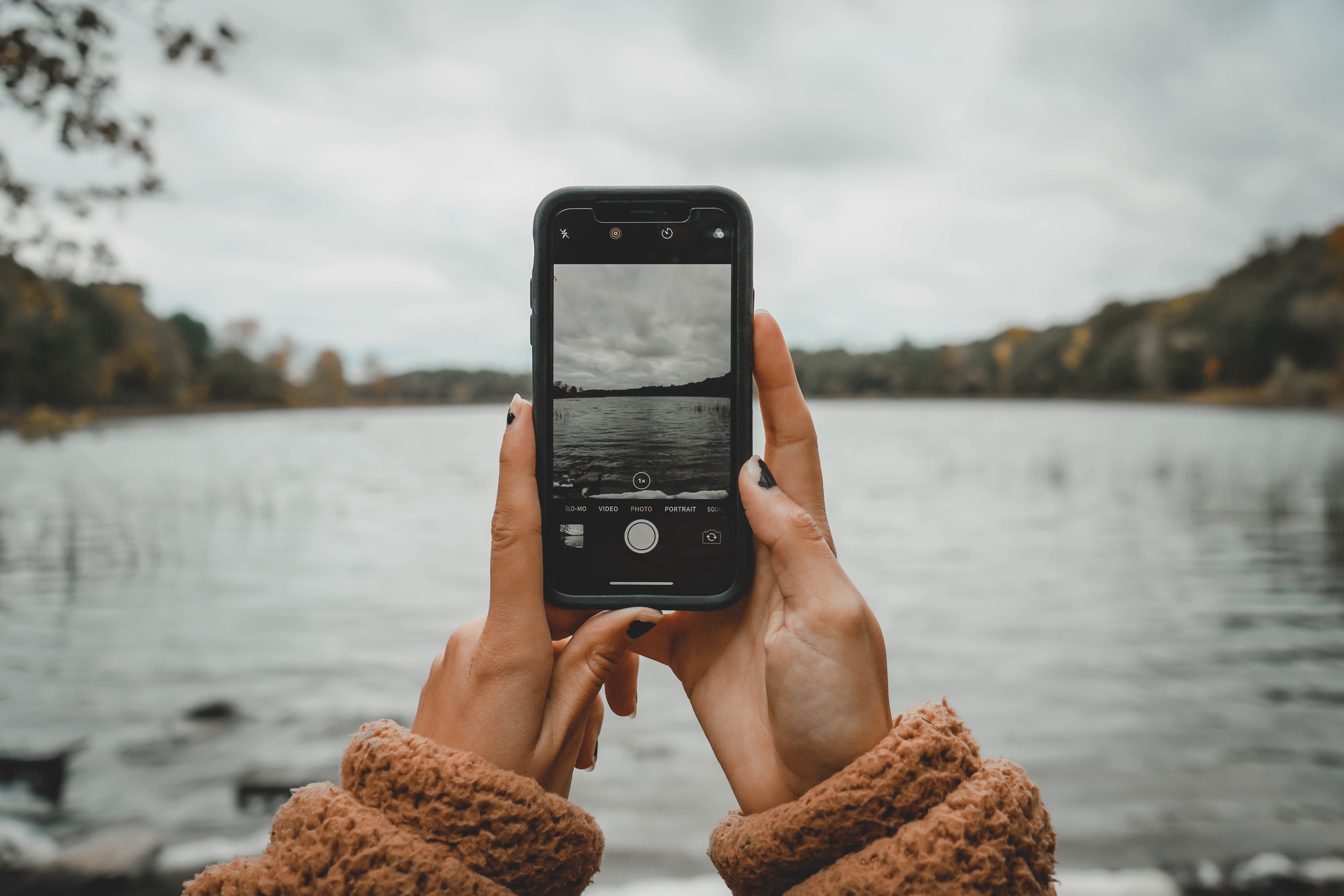 Take pictures of lakes